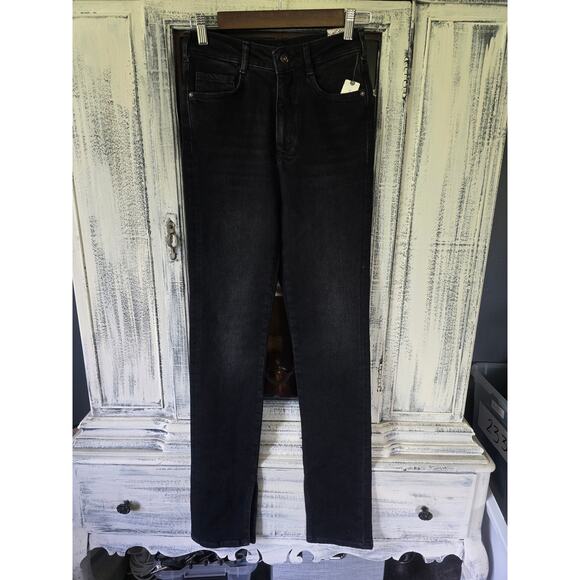Pilcro The Split Straight Jeans in Black - New, Size 26 Waist - Picture 7 of 7